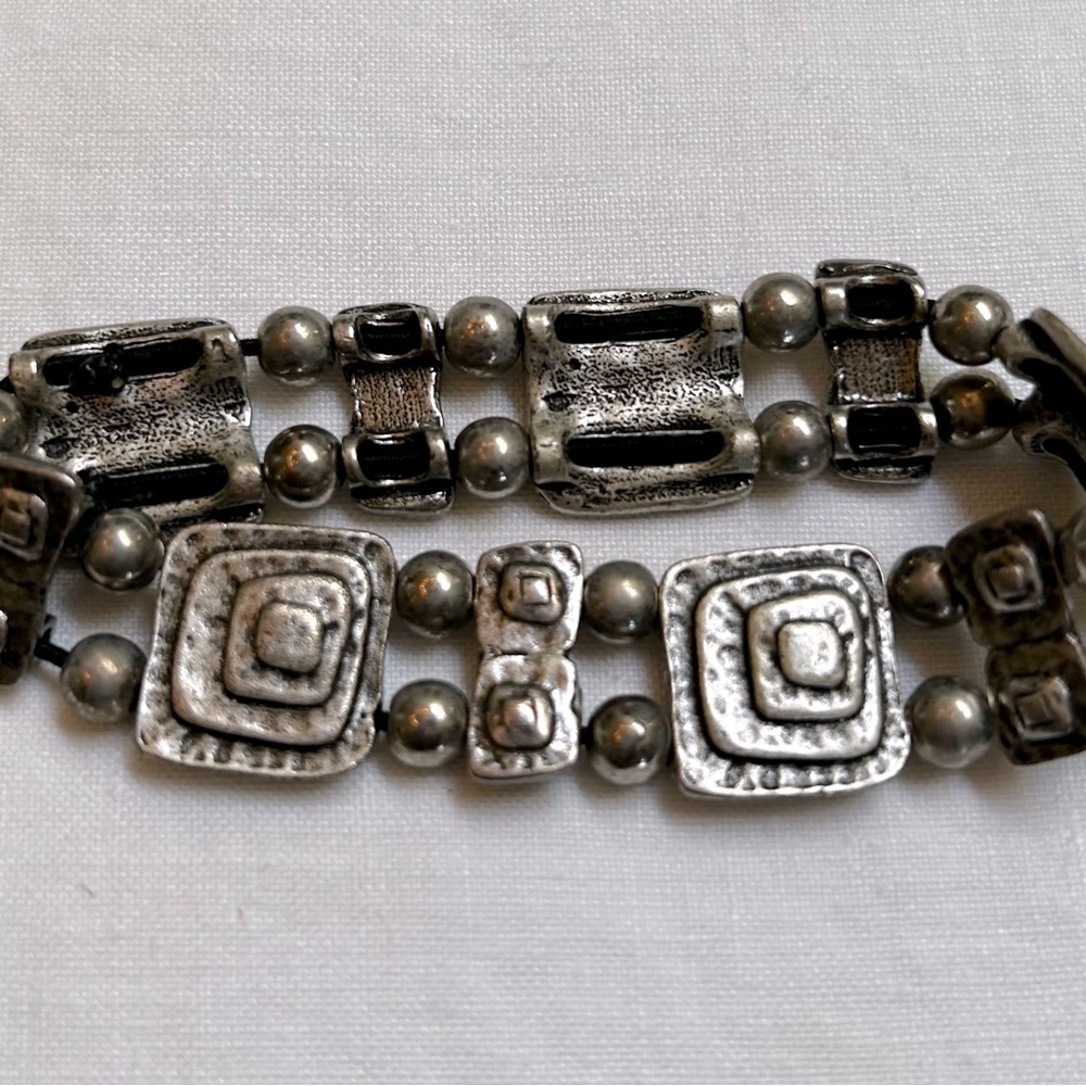 Chico’s Silver Stretchy Bracelet